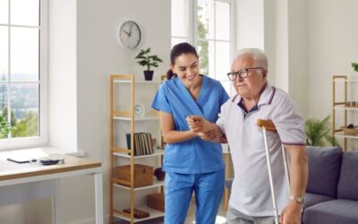 Wenn die Eltern pflegebedürftig werden: Erste Schritte und Hilfen